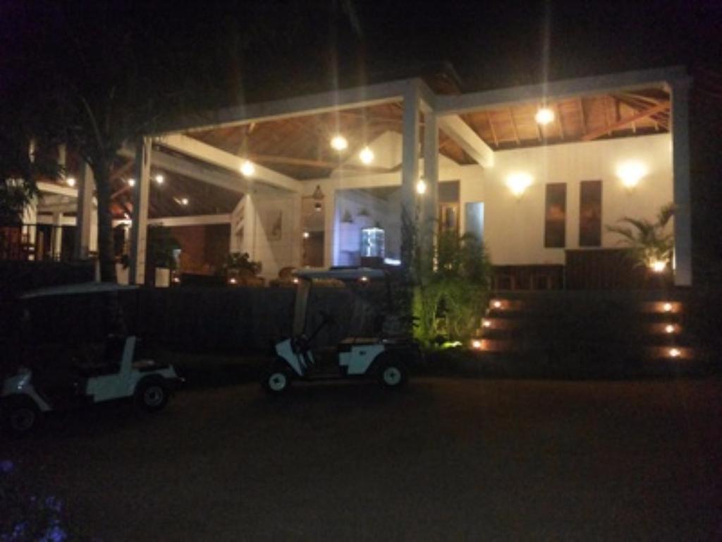 Brook Boutique Hotel Melsiripura Exterior photo