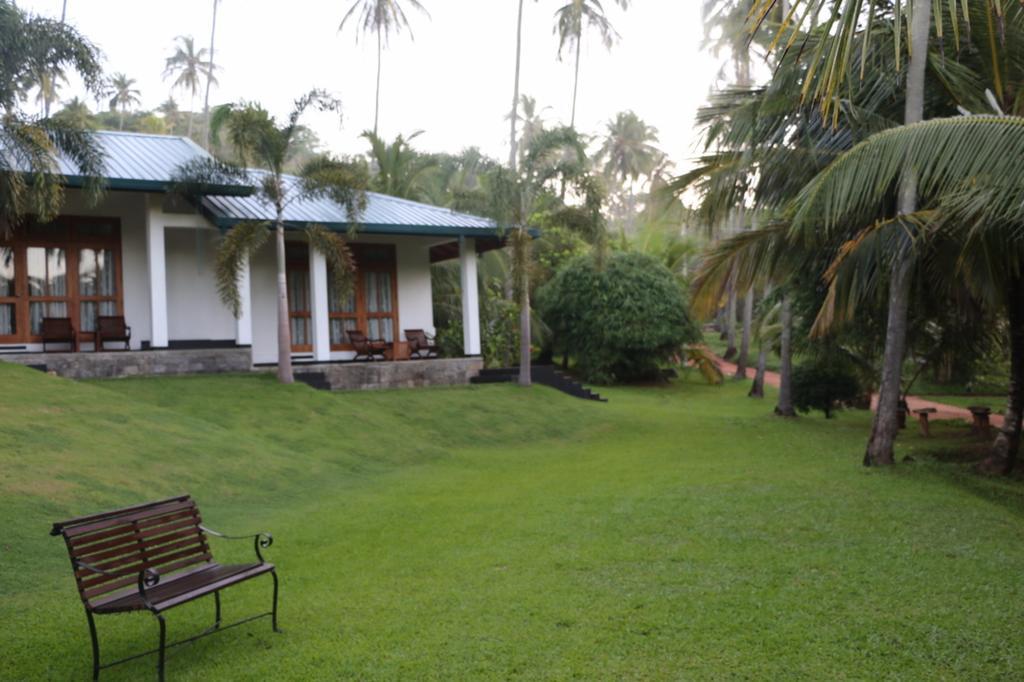 Brook Boutique Hotel Melsiripura Exterior photo