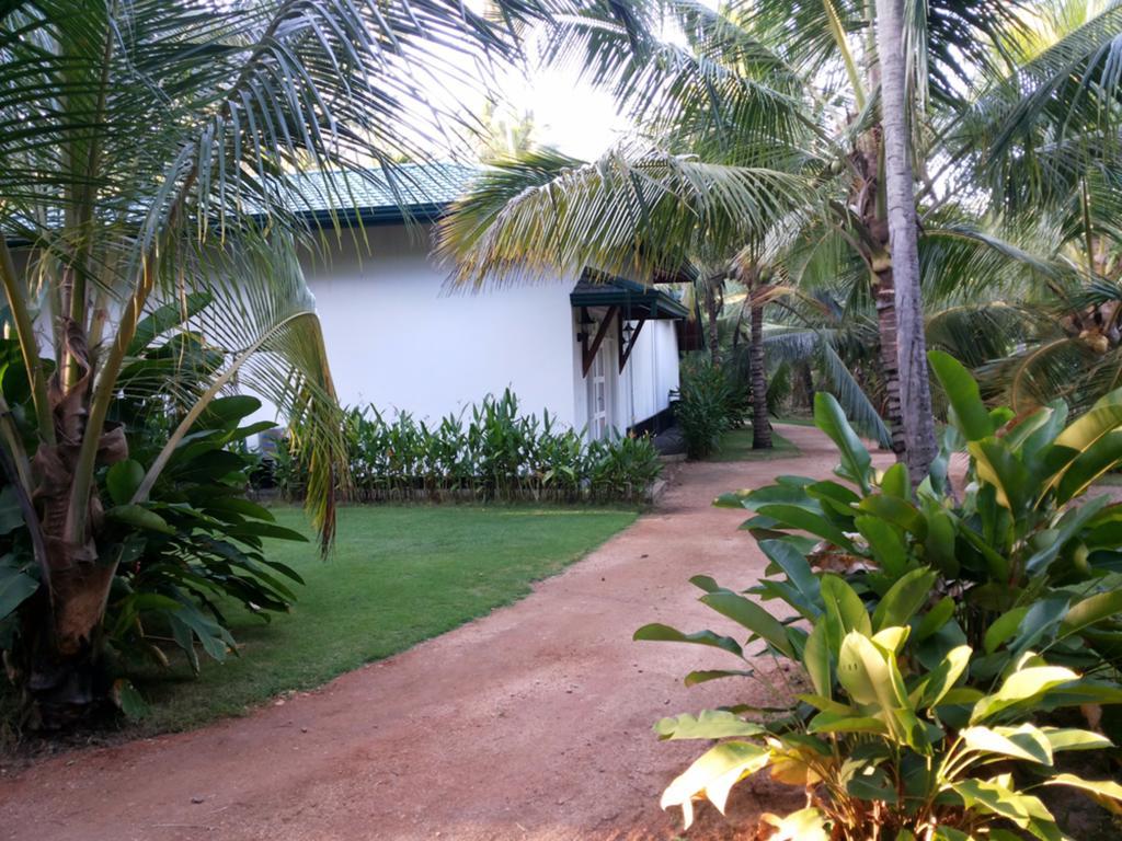 Brook Boutique Hotel Melsiripura Exterior photo